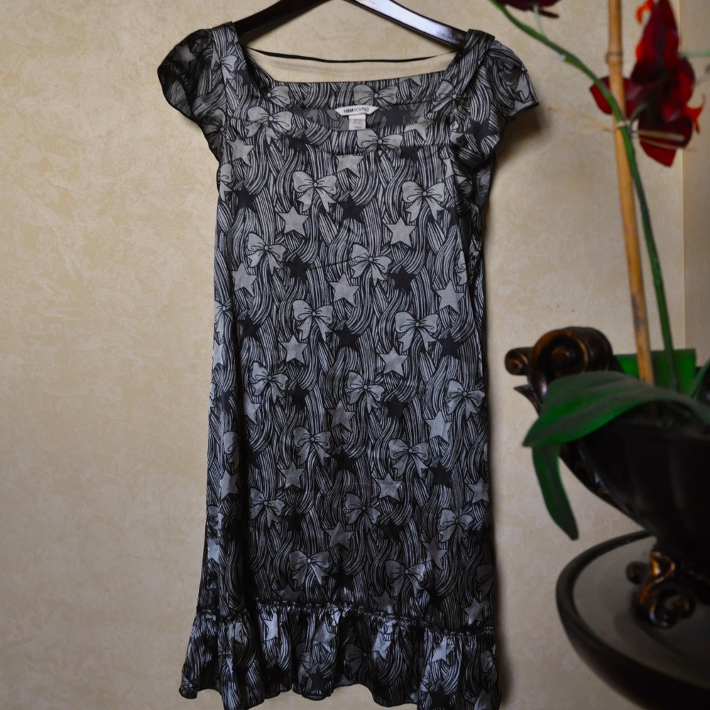 H&M Satin Print Shift Dress w/ Bottom Ruffle